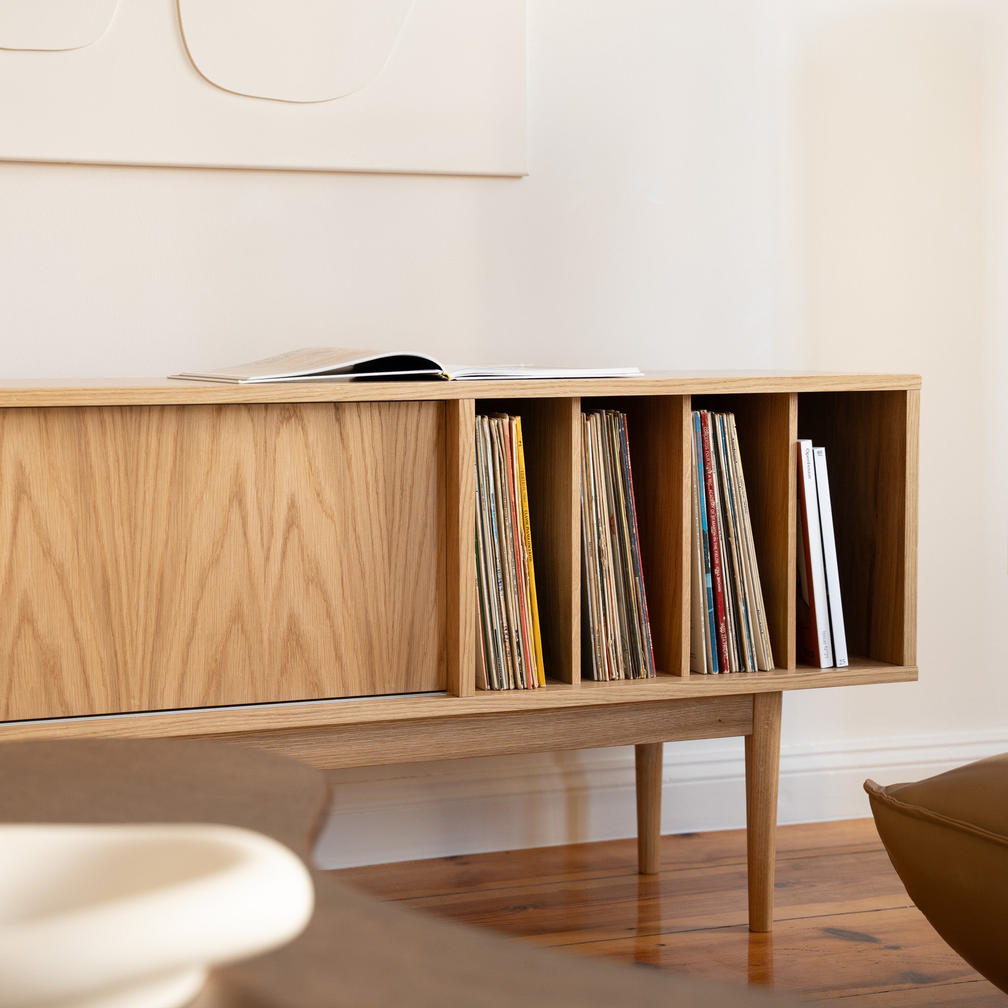 Komoda LOTV VINYL SLIDE - 02