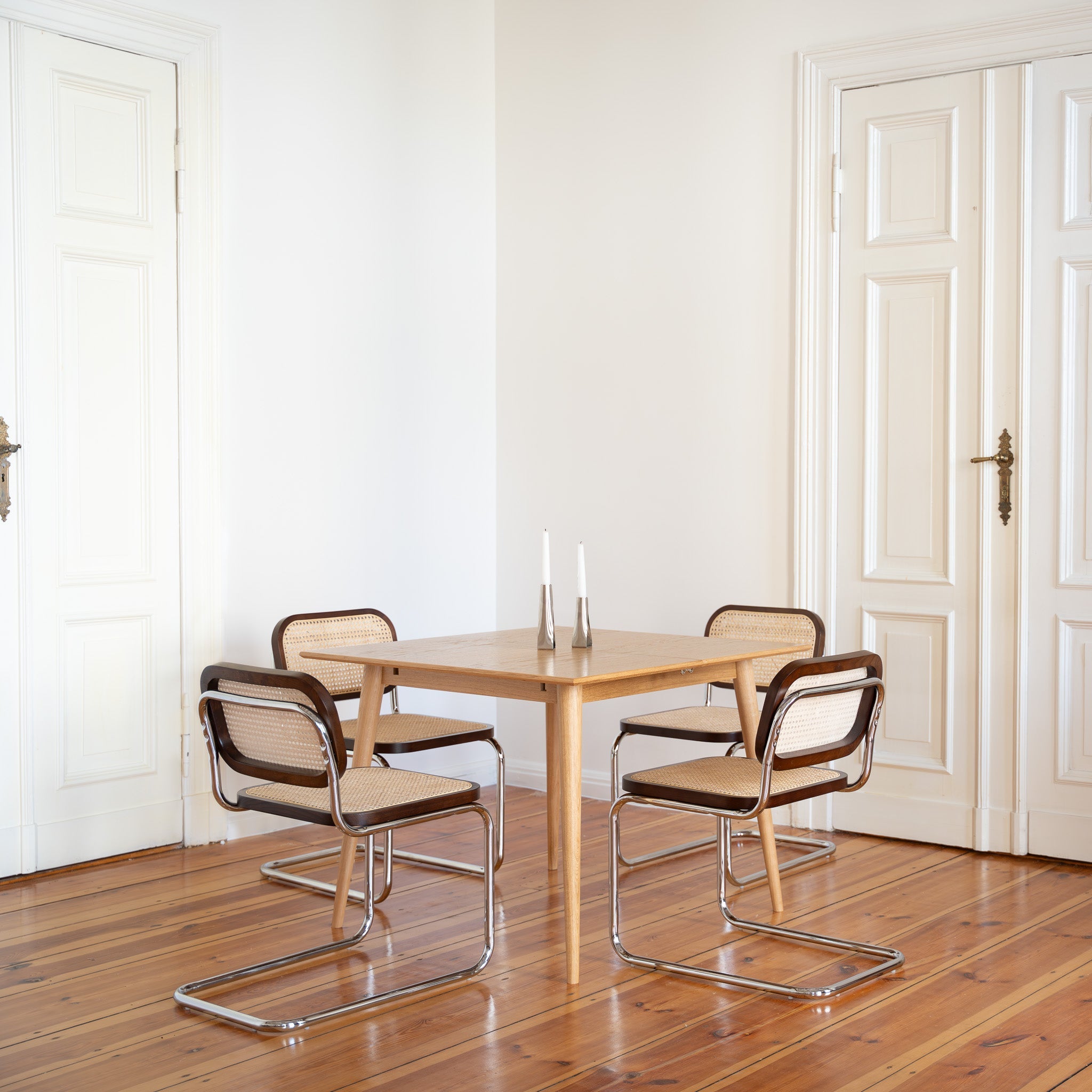 stół DANI Table – Extendable - ships within 2 - 4 business days - Pastform Furniture